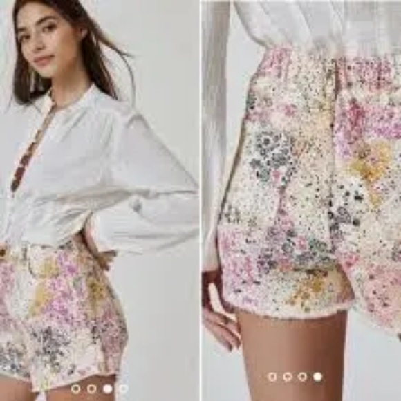 Anthropologie Pilcro Scrunchie Shorts High Rise Denim White Floral Women's - Picture 1 of 7